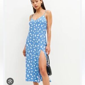 Reformation Crimini dress color wave size 6